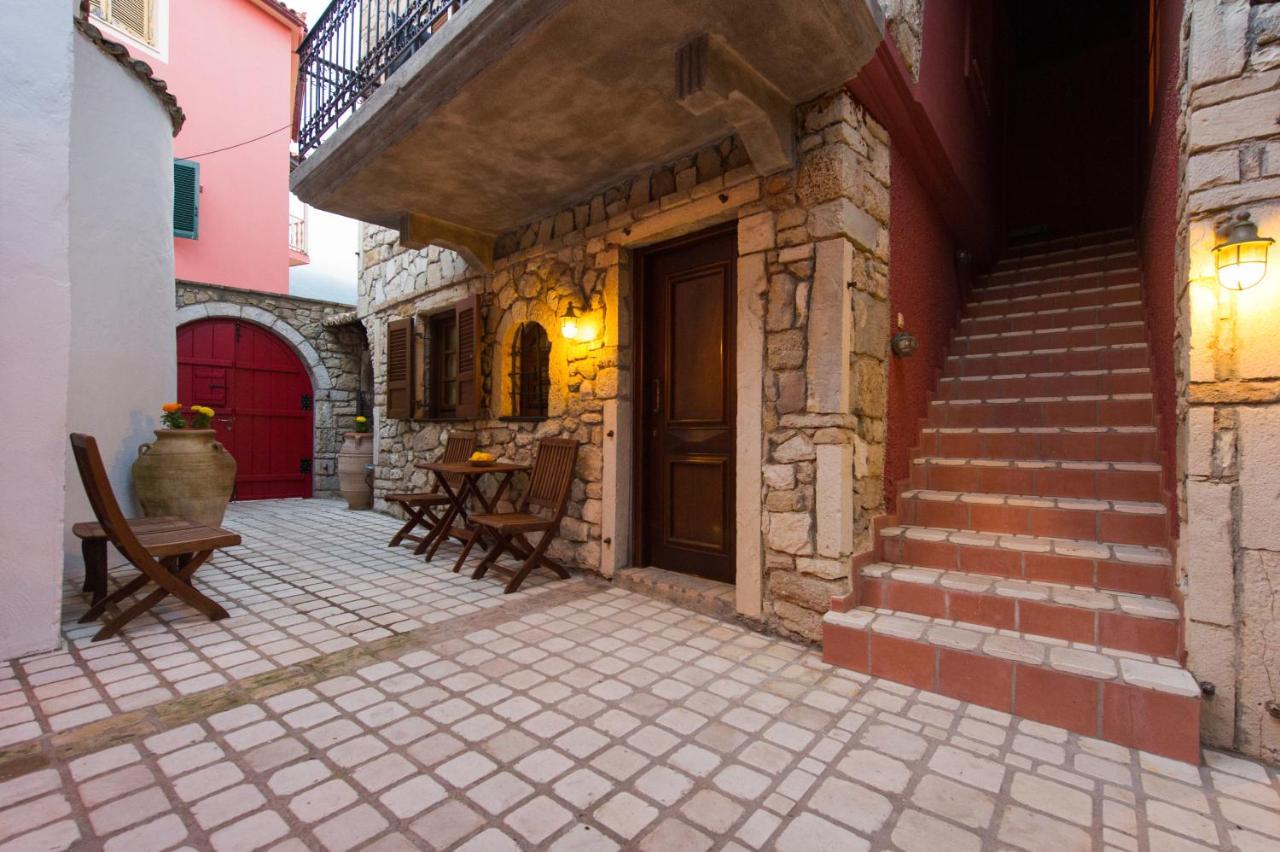 Small Luxury Hotel 1800 Parga Exterior foto